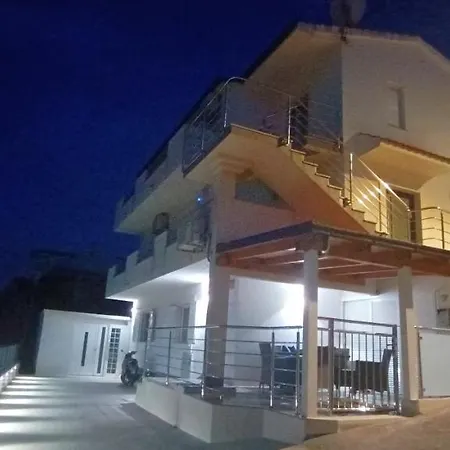 Renata & Maja Apartament Trogir