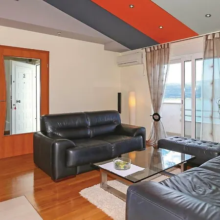 Renata & Maja Lägenhet *