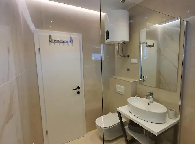 Апартаменты Renata & Maja Трогир