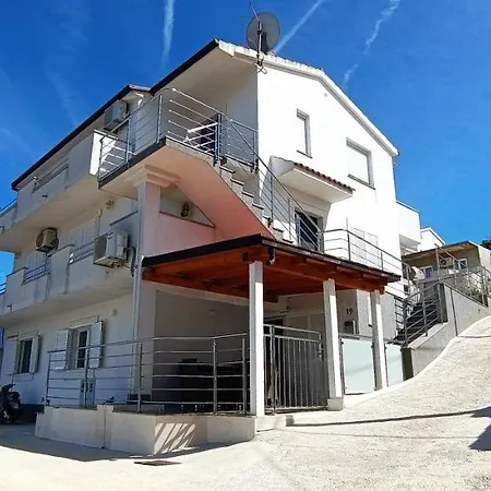 Appartement Renata & Maja *